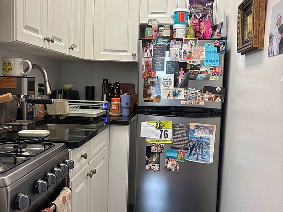 4th image of 137 W 95th St APT 3F