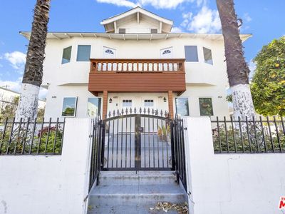 648 W 30th St, Los Angeles, CA, 90007