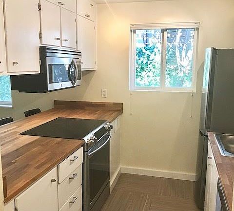 5th image of 901 5th Ave N APT 212