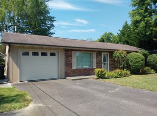 339 Fenway Dr, Pigeon Forge, TN 37863