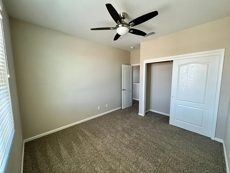 3558 Sussex Ave — Photo 11
