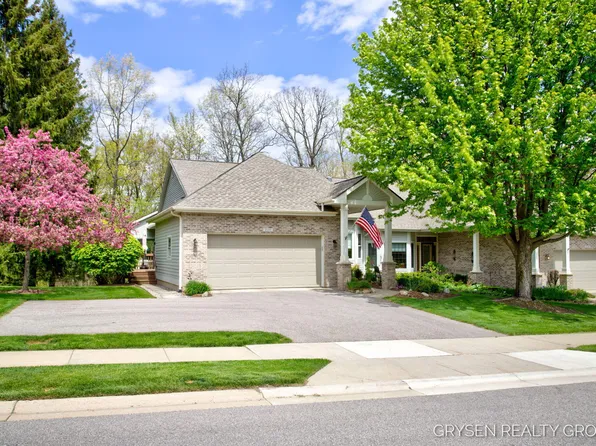 2137 Lamberton Creek Ln NE #22, Grand Rapids, MI 49505