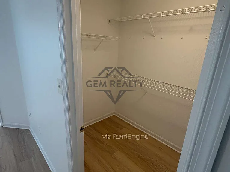 4710 Turnberry Dr — Photo 35