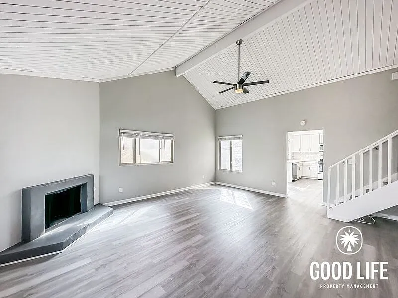 3 bed, 2.0 bath, 1373 sqft, $3,550 — Photo 2