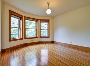 851 W Grace St APT 3, Chicago, IL 60613