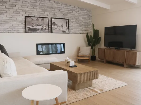 (undisclosed Address), Malibu, CA 90265