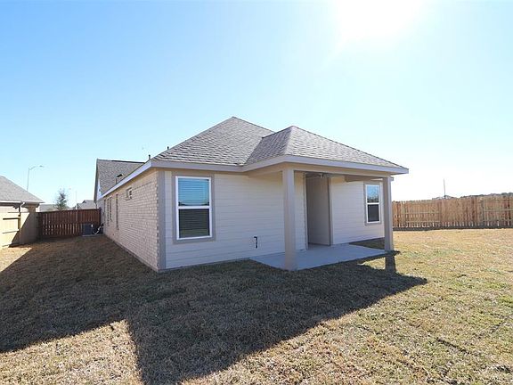 3rd image of 21674 Sandy Dune Dr