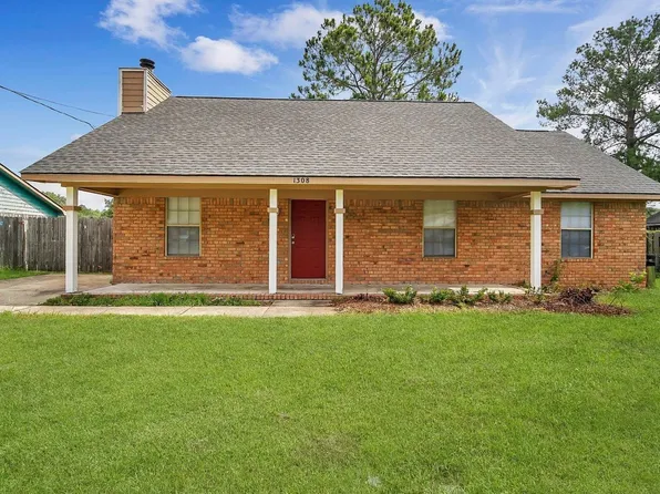 1308 Tower Dr, Hinesville, GA 31313