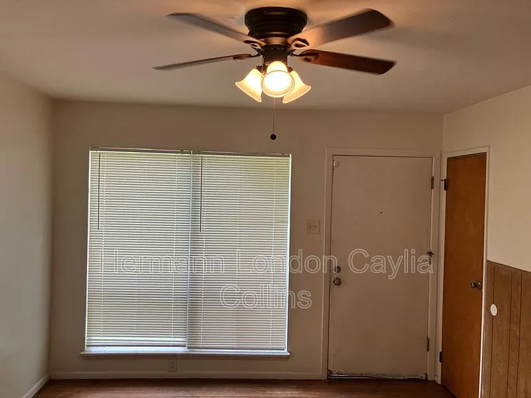 234 Connolly Dr — Photo 2