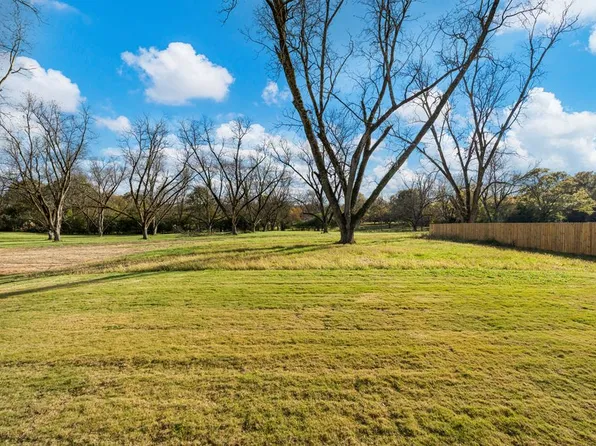 101 Chinaberry St, Pine Mountain, GA 31822