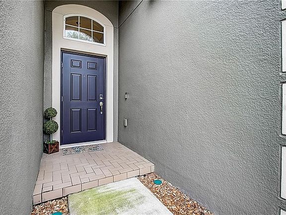 4th image of 1592 Thetford Cir
