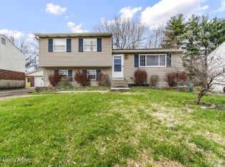 8705 Running Fox Cir, Louisville, KY 40291