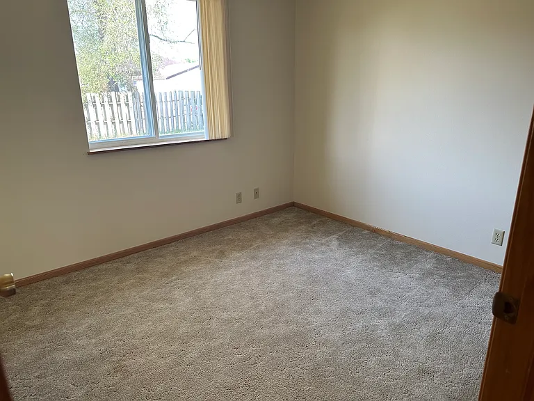 3323 Sundet Rd — Photo 8