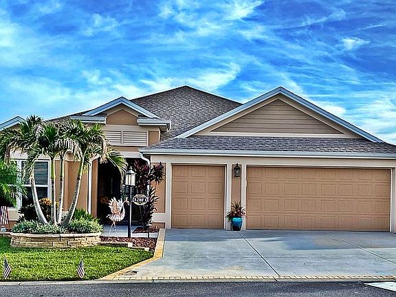 3rd image of 2368 Hershey Ln