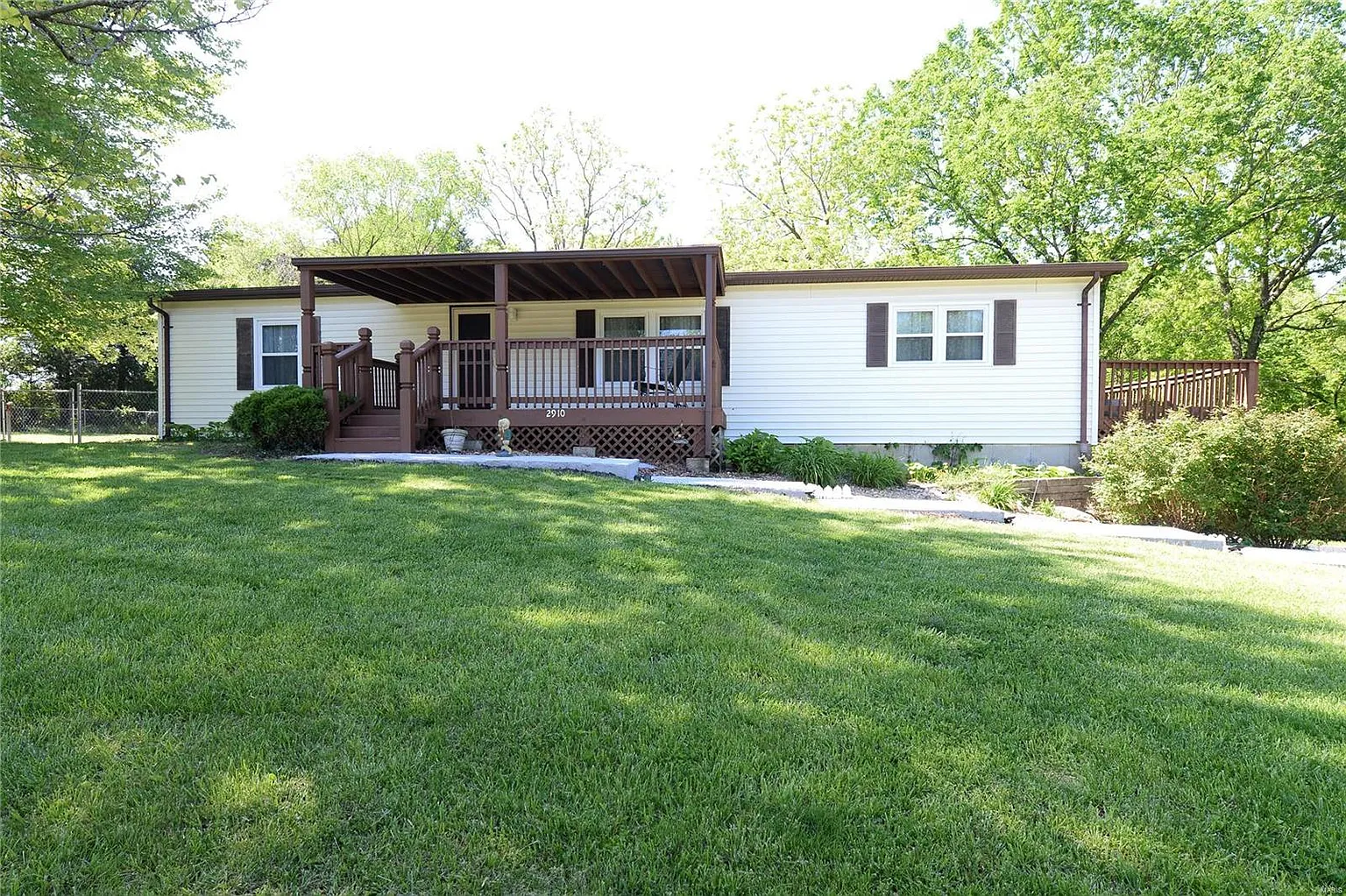 2910 Jack Lynn Dr photo 1