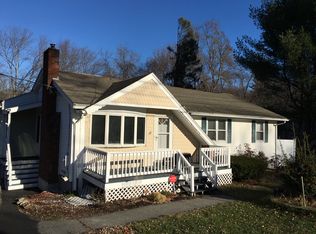 22 Floyd St, Billerica, MA 01821