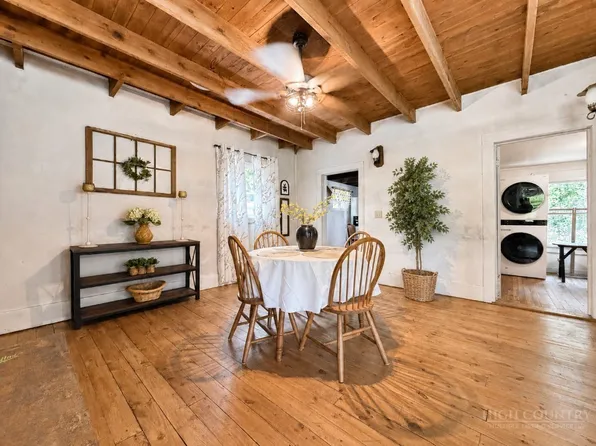 54 Wagon Wheel Way, Sparta, NC 28675