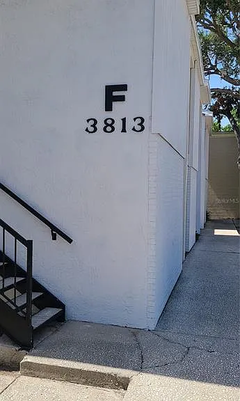 3813 N Oak Dr #F12 — Photo 3