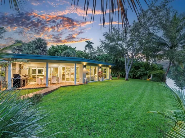 11377 W Biscayne Canal Rd, Miami, FL 33161