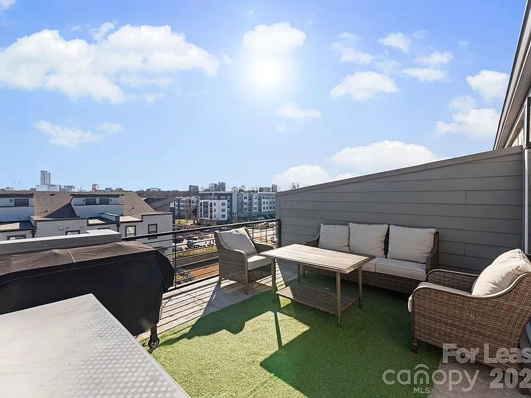 2310 Elizabeth Mill Pl — Photo 20