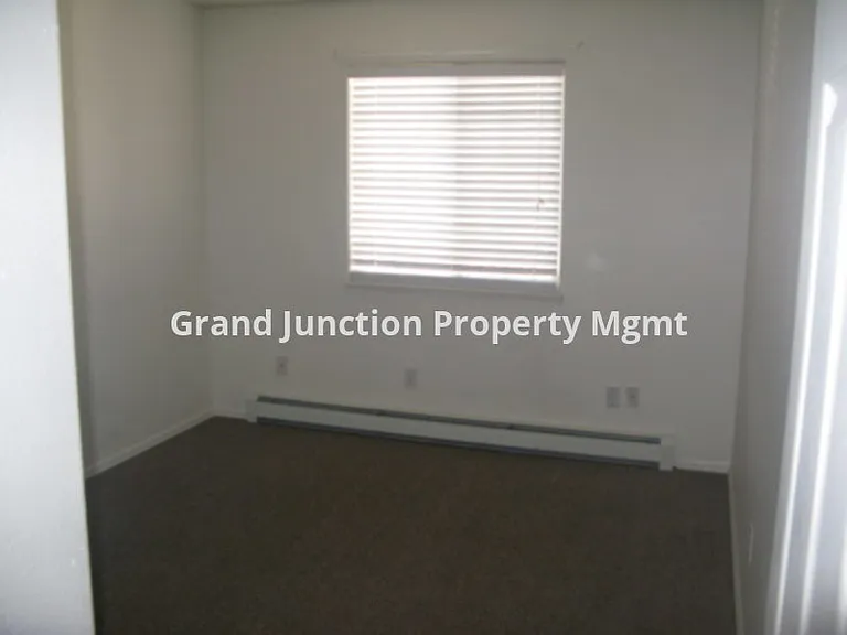 497 Coronado Ct #B — Photo 4