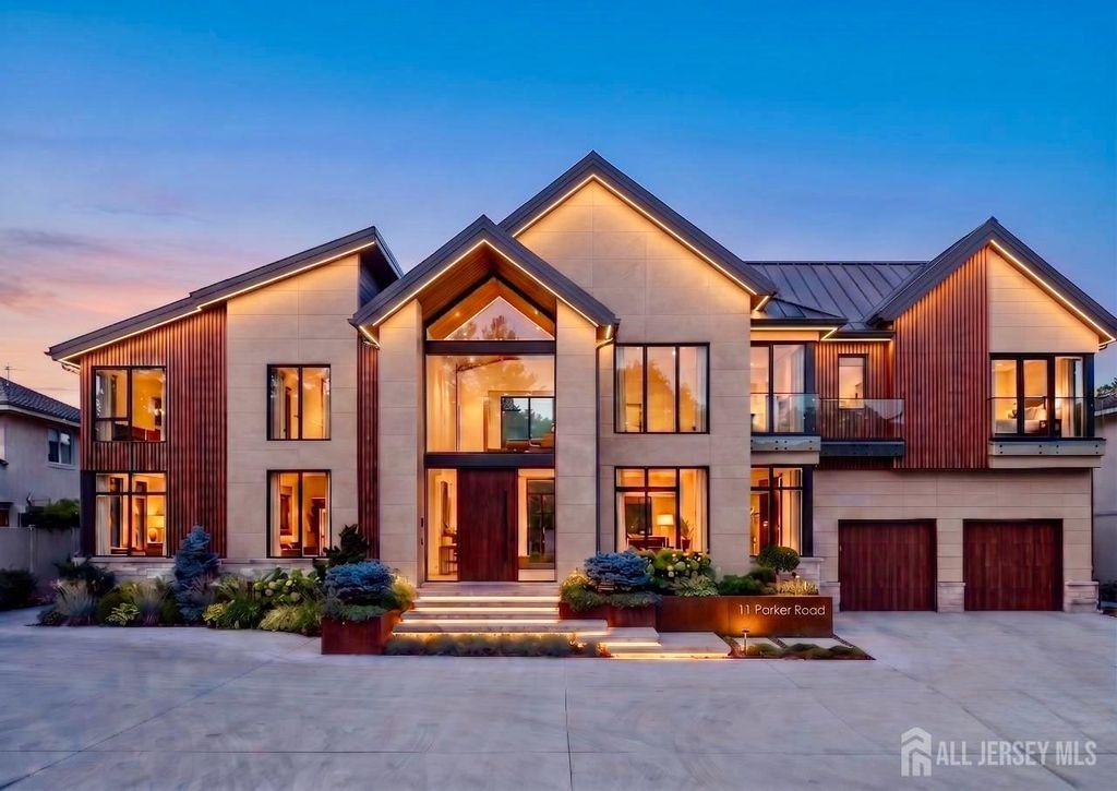 11 Parker Rd, Edison, NJ