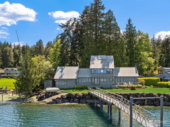 8560 NE Gordon Drive, Bainbridge Island, WA 98110