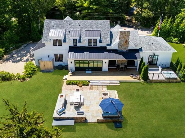 13 Belle Rose Dr, Westerly, RI 02891