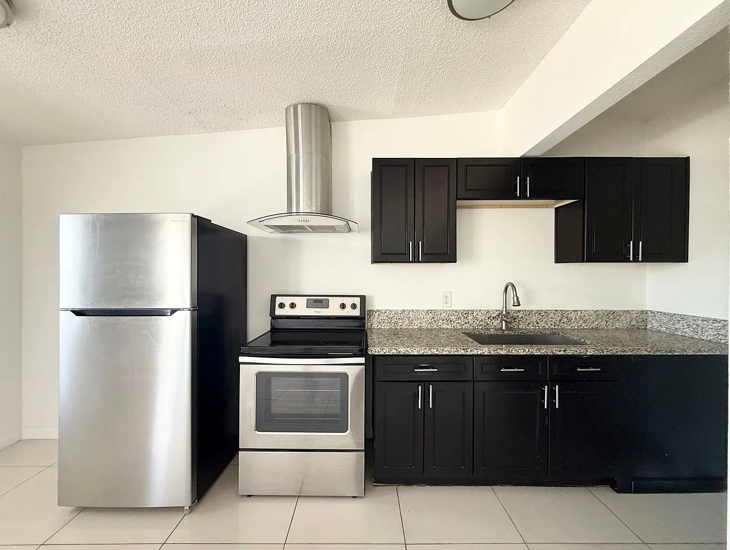 Downtown Las Vegas 2-Bedroom Condo — Photo 2