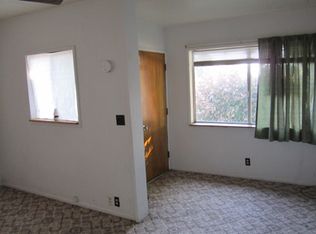 508 Hemlock St, Brookings, OR 97415