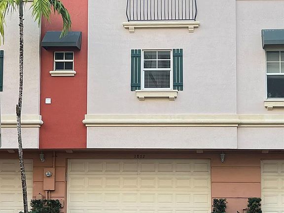 5th image of 1033 NE 17 Way #1802