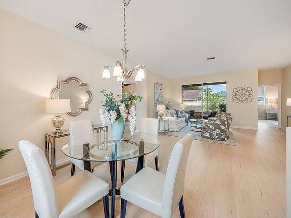 3rd image of 8540 Cypress Glen Court