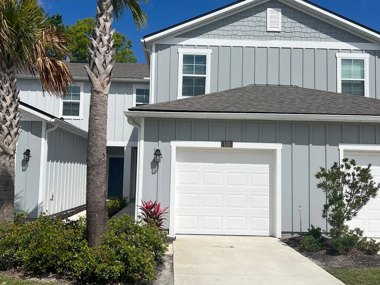 3 bed, 2.5 bath, 1502 sqft, $2,100 — Photo 1