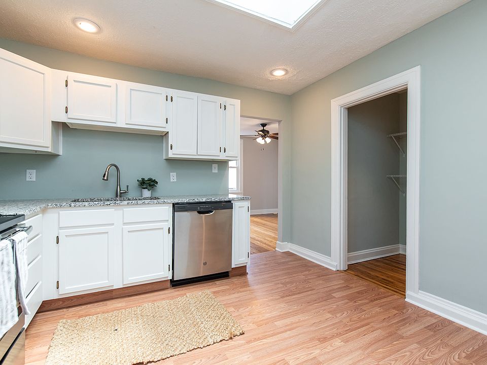 1st image of 720 E Main St #B-1
