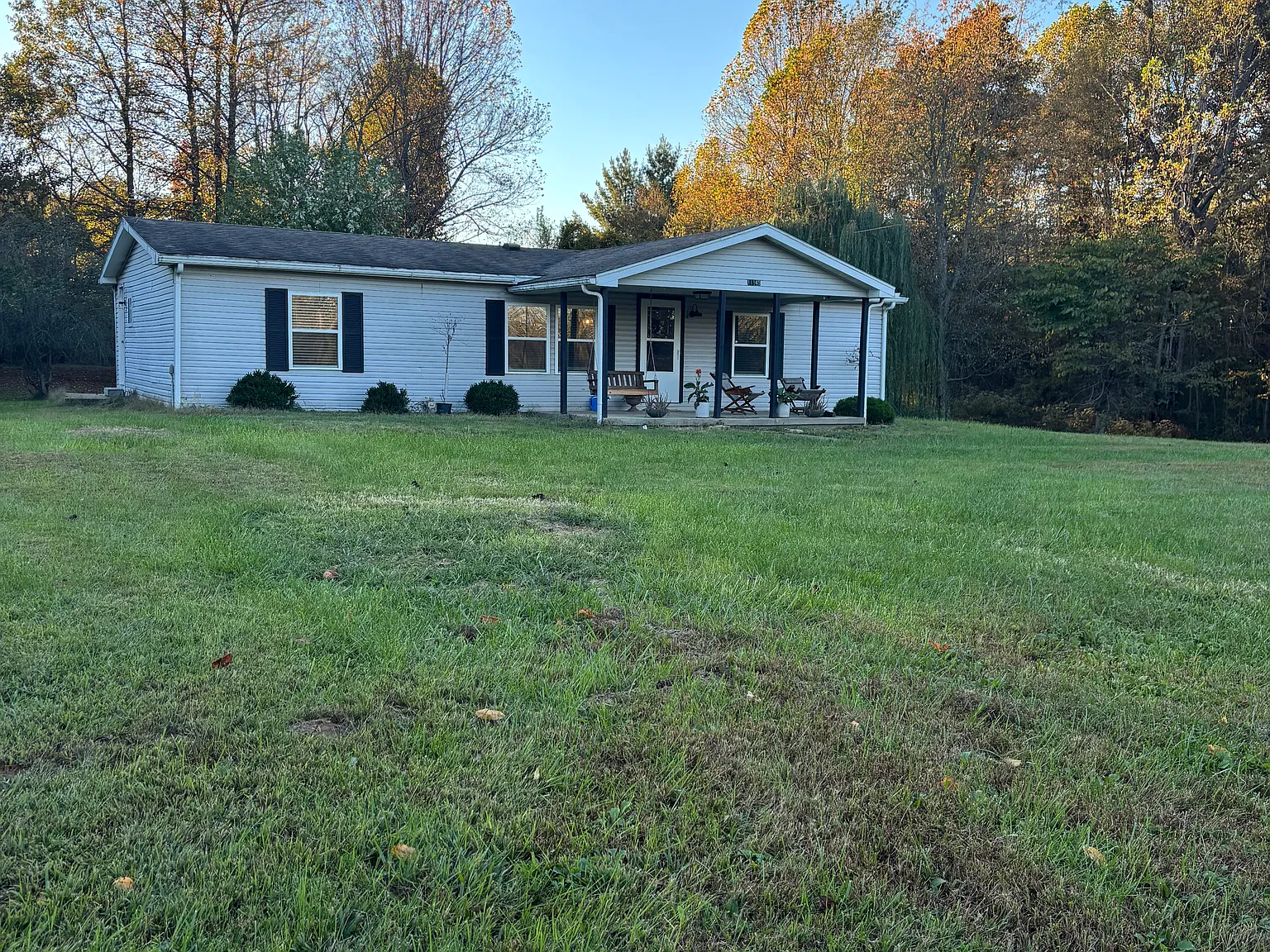 3 bed, 1248 sqft, $1,800 — Photo 1