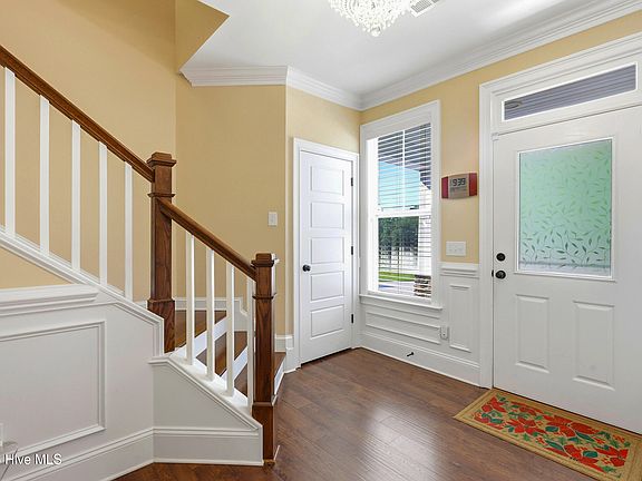 3rd image of 5141 Laurenbridge Lane