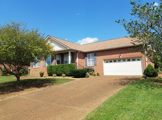 134 Putter Point Dr, Gallatin, TN 37066