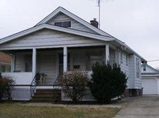 6111 Traymore Ave, Brooklyn, OH 44144