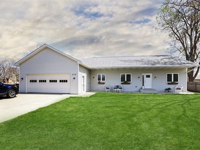 313 NE Ewing St, Grimes, IA, 50111