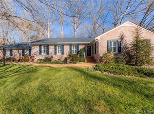 301 E Tazewells Way, Williamsburg, VA 23185