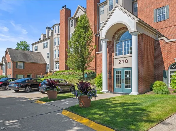 240 Fox Hollow Dr APT 312, Mayfield Heights, OH 44124