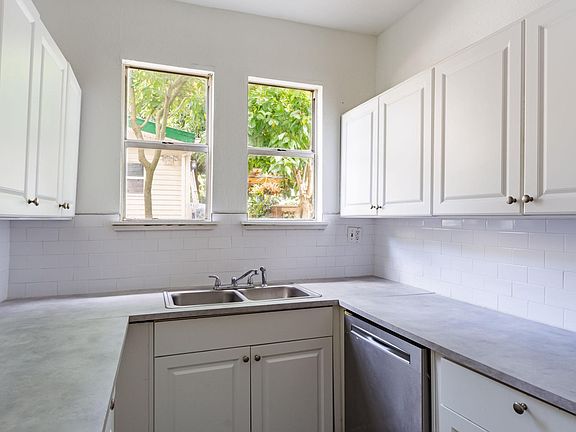 4th image of 2917 N 10th St #1