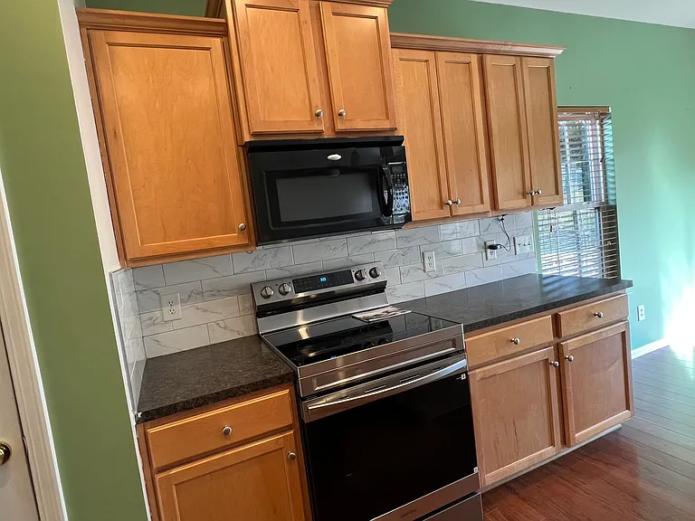 8430 Magnolia Springs Dr — Photo 12
