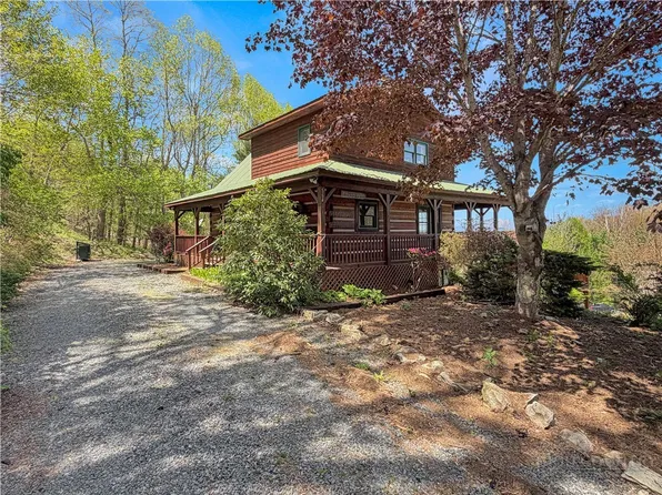 564 Nettles Ridge Road, Banner Elk, NC 28604