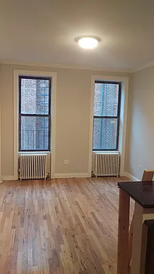 Rented by Green Line Realty | media 2