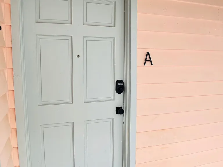 20 Rose Ln #A — Photo 4