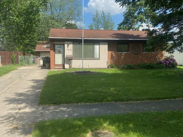39666 Balboa Dr, Sterling Heights, MI 48313
