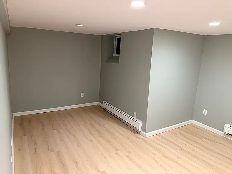 183 Roberts Ave #B — Photo 16