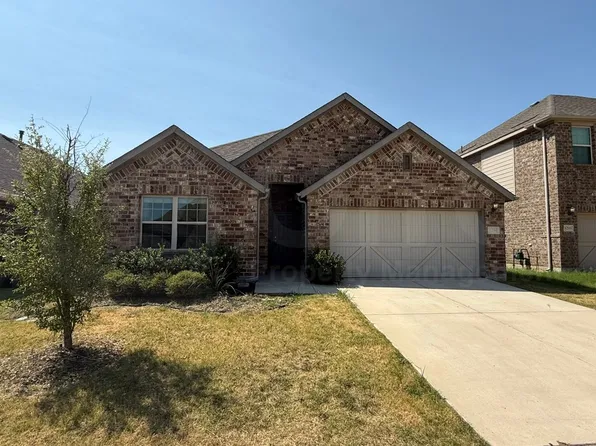 6204 Painswick Dr, Aubrey, TX 76227