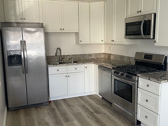 5th image of 1031 Dennstedt Ct #D